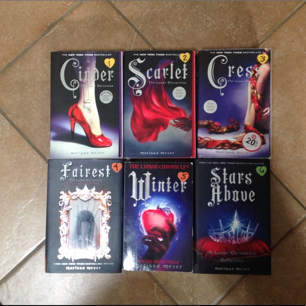 Lunar Chronicles Collection, by Marissa Meyer